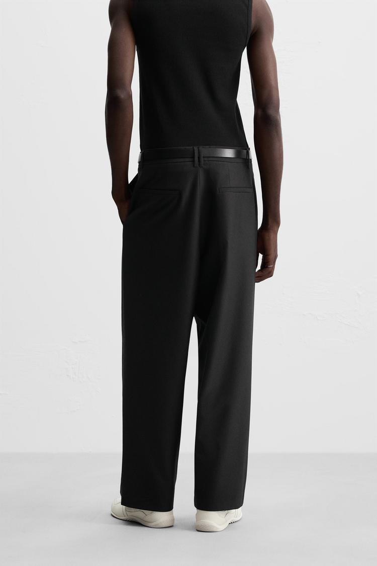 Relaxed Pleated Culotte Pants