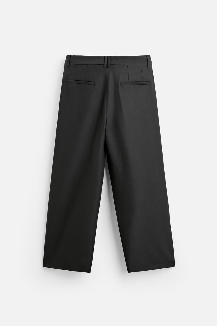 Relaxed Pleated Culotte Pants