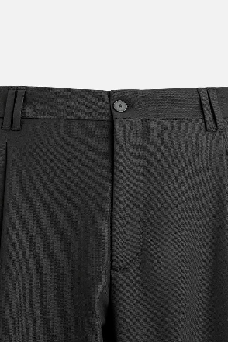 Relaxed Pleated Culotte Pants