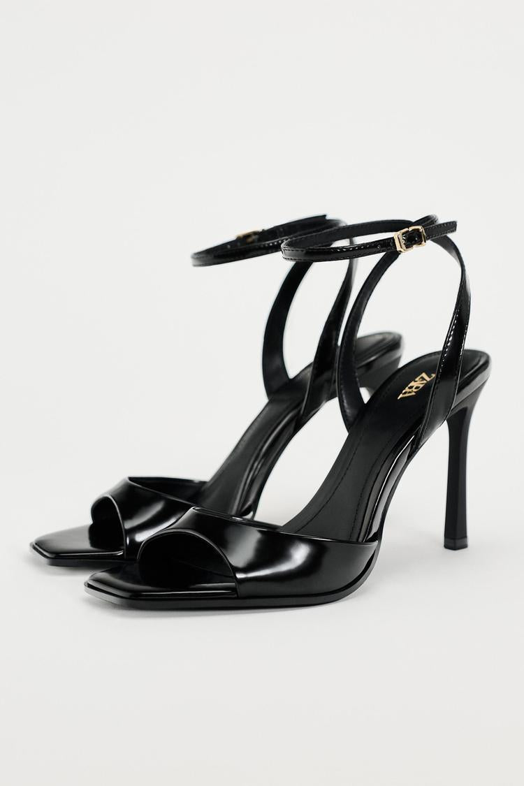 PATENT HEEL SANDALS