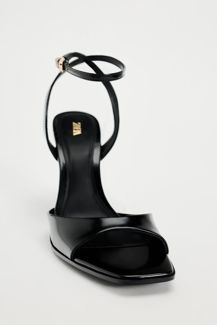 PATENT HEEL SANDALS