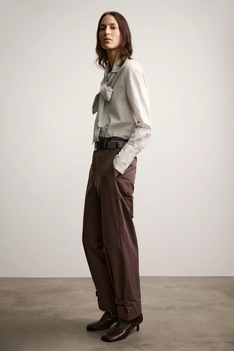 PANTS WITH BELT