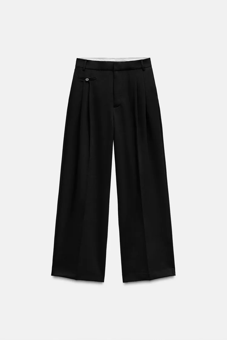 TROUSERS WITH PLEATS AND POCKETS